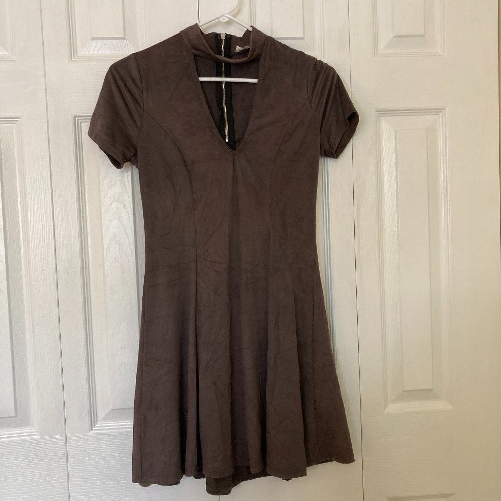 Millibon Dress with Choker Keyhole Neckline